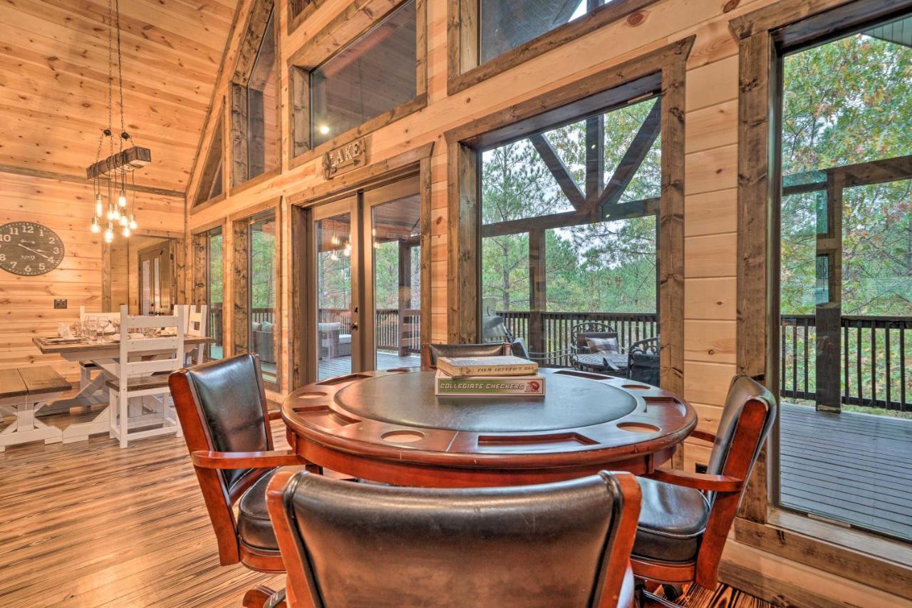 Broken Bow Cabin Deck With Hot Tub And Pool Table! Kültér fotó