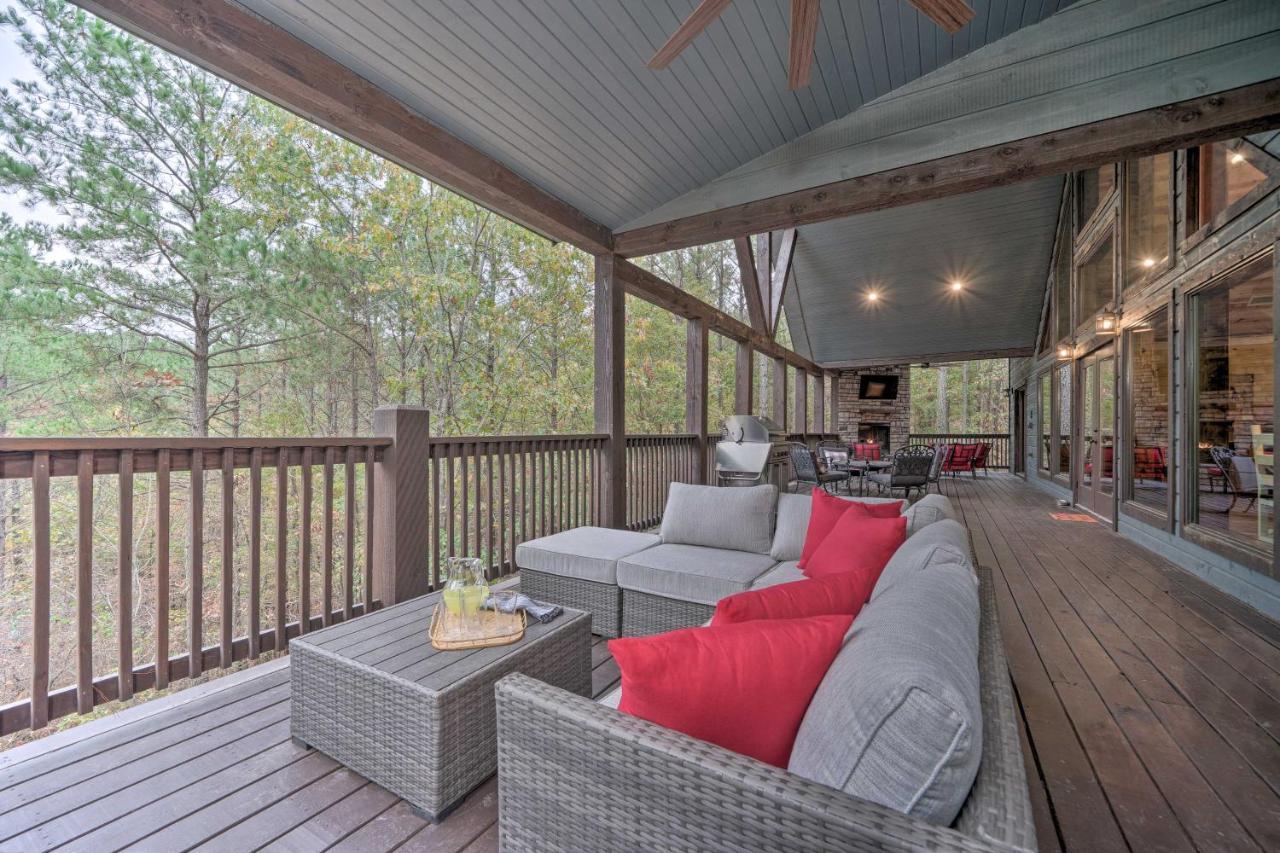 Broken Bow Cabin Deck With Hot Tub And Pool Table! Kültér fotó