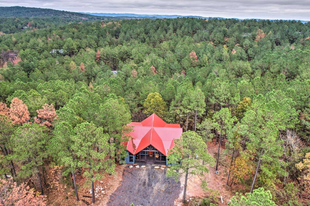 Broken Bow Cabin Deck With Hot Tub And Pool Table! Kültér fotó